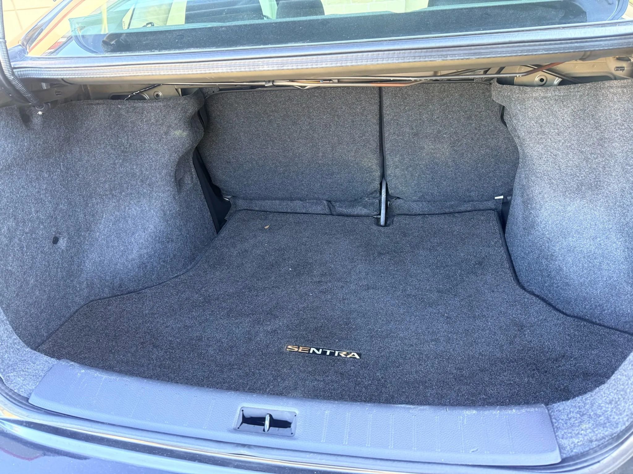 Used 2017 Nissan Sentra SR image 22