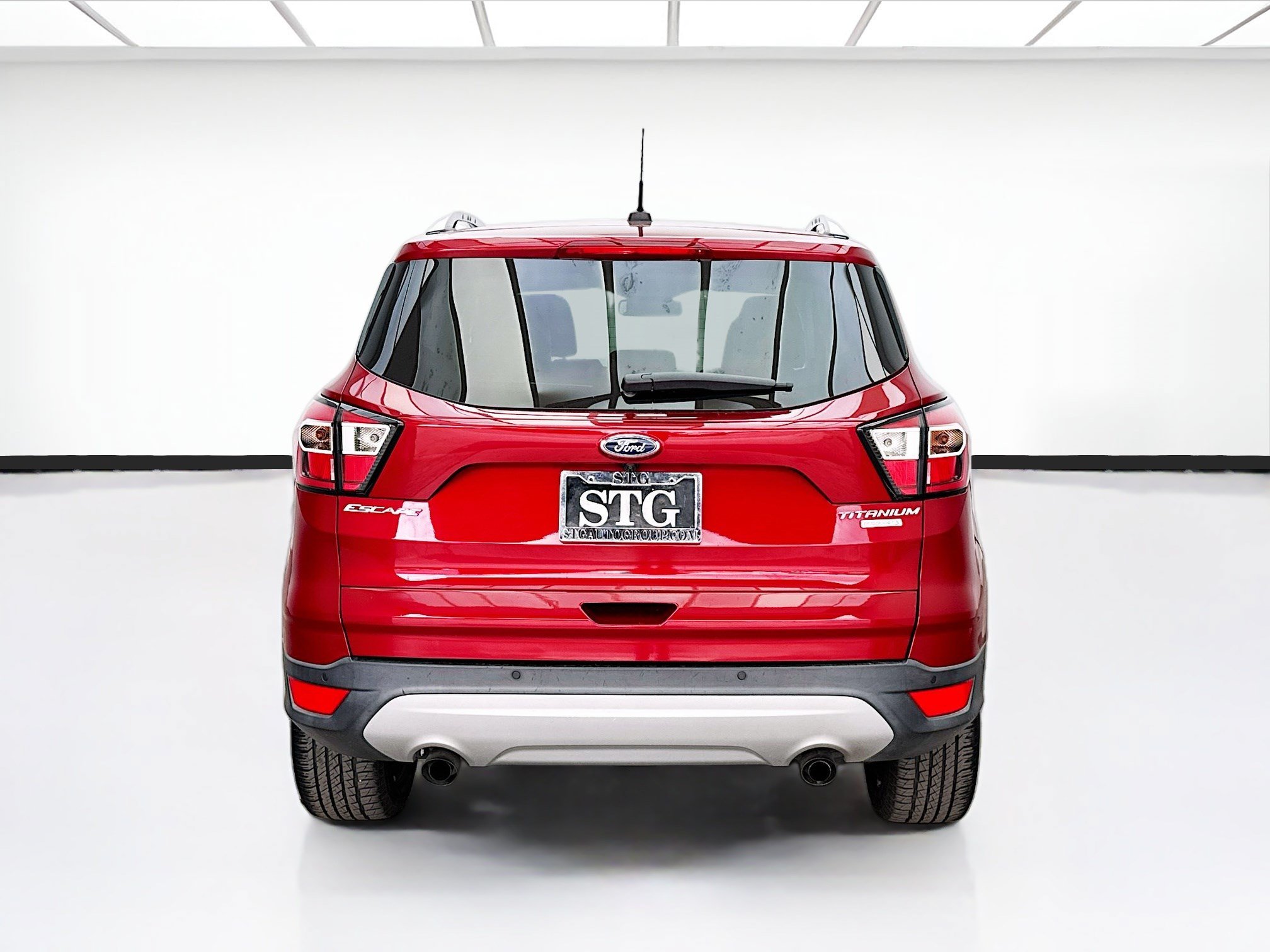 Used 2017 Ford Escape Titanium w/ Equipment Group 301A FWD image 5