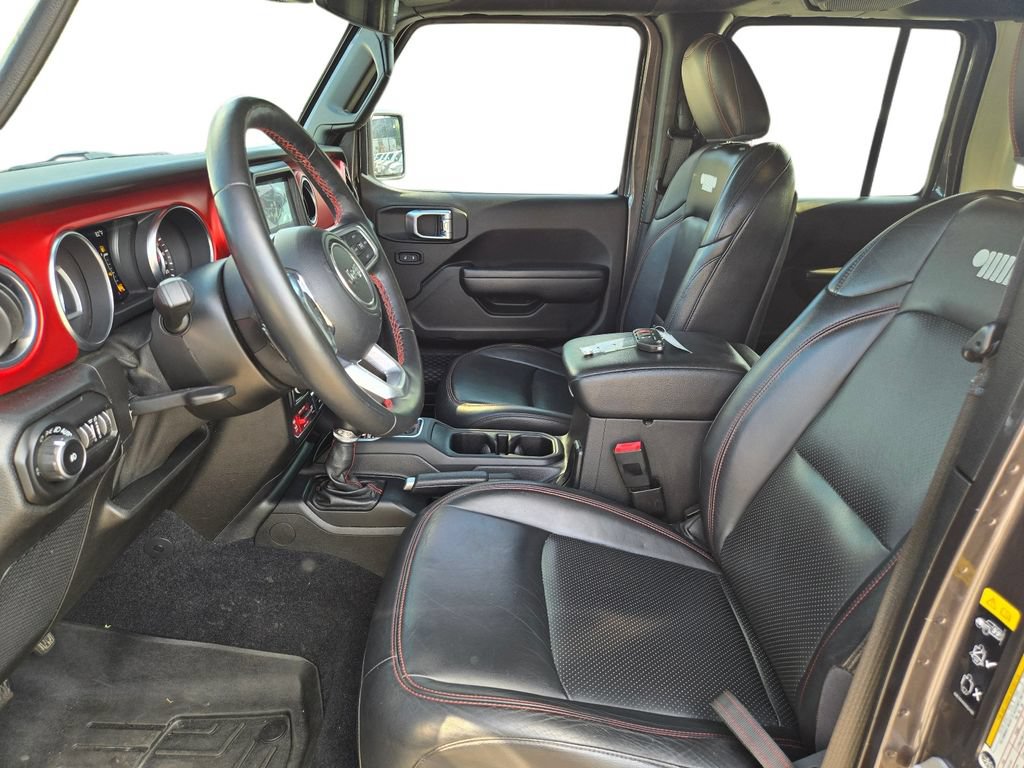 Used 2020 Jeep Wrangler Unlimited Rubicon w/ Dual Top Group AWD/4WD image 17