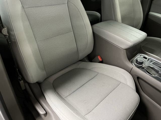 Certified 2020 Chevrolet Traverse LT FWD image 27