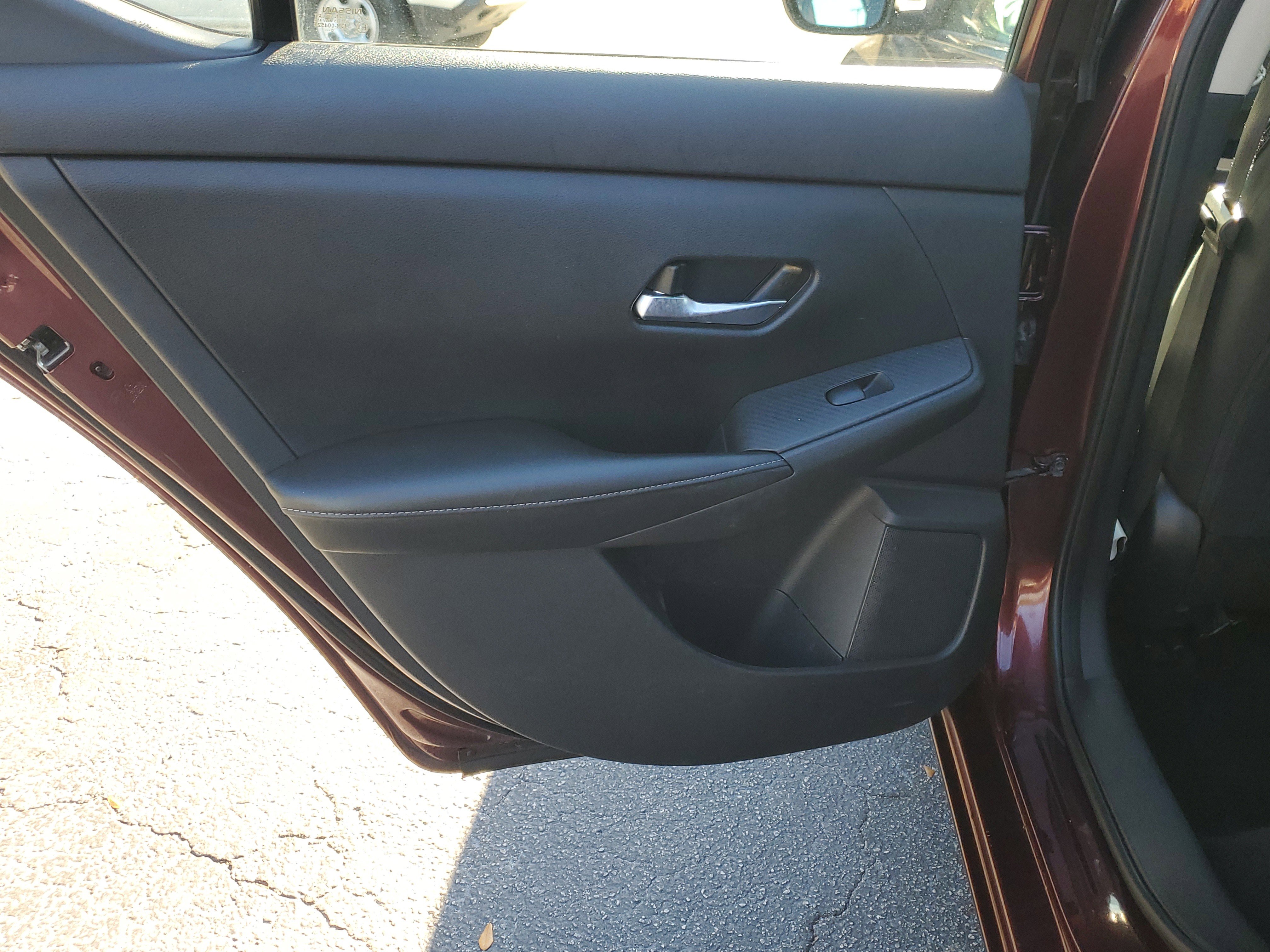 Used 2021 Nissan Sentra SV image 11