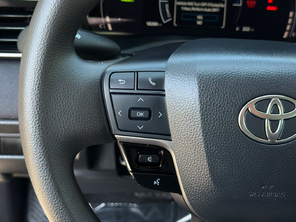 Used 2026 Toyota Camry LE FWD image 23