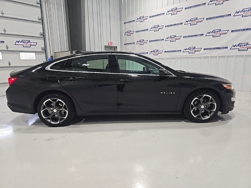 Used 2023 Chevrolet Malibu LT image 9