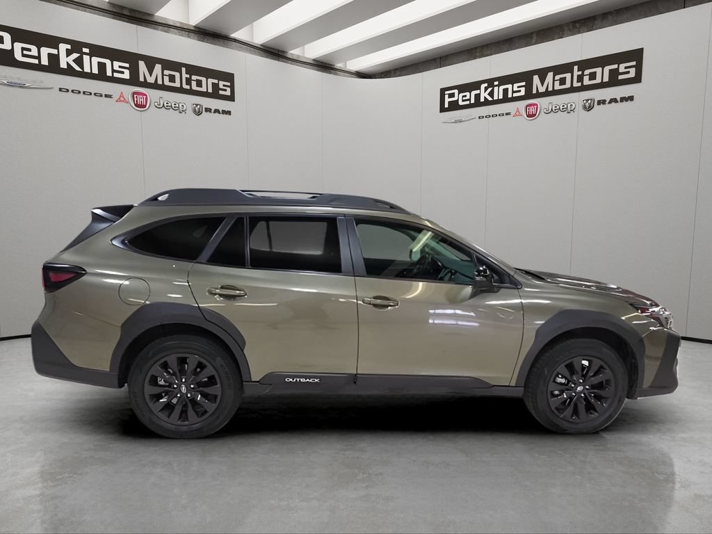 Used 2025 Subaru Outback Onyx Edition AWD/4WD image 6
