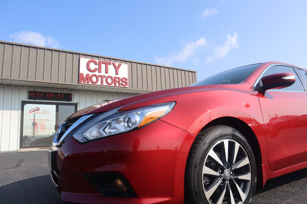 Used 2016 Nissan Altima 2.5 SL w/ Moonroof Package FWD image 25