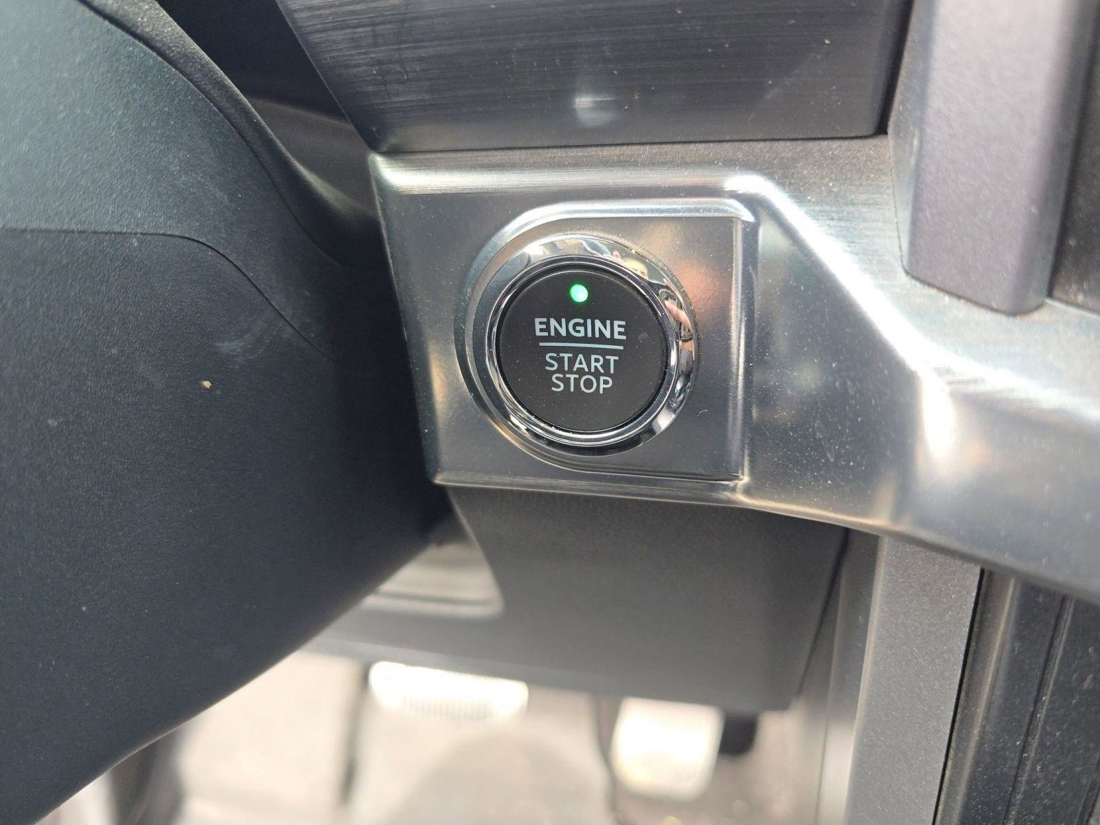 Used 2023 Ford F150 Lariat w/ Equipment Group 502A High image 26