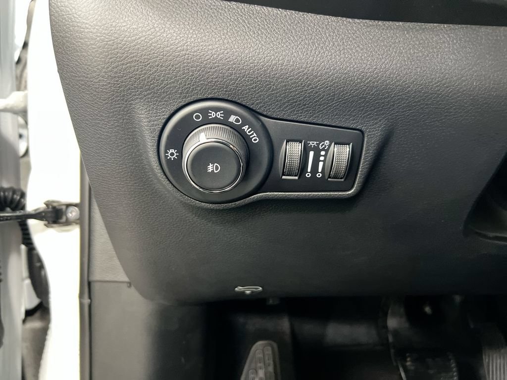 New 2026 Jeep Compass Limited AWD/4WD image 17