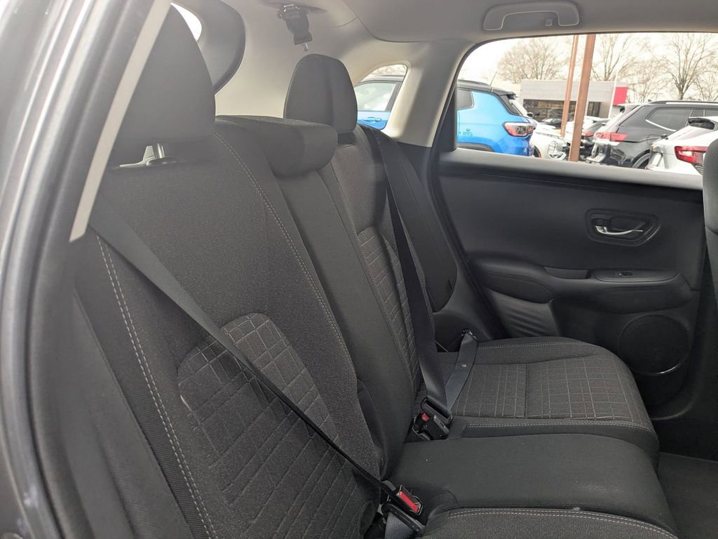 Used 2025 Honda HR-V LX image 29