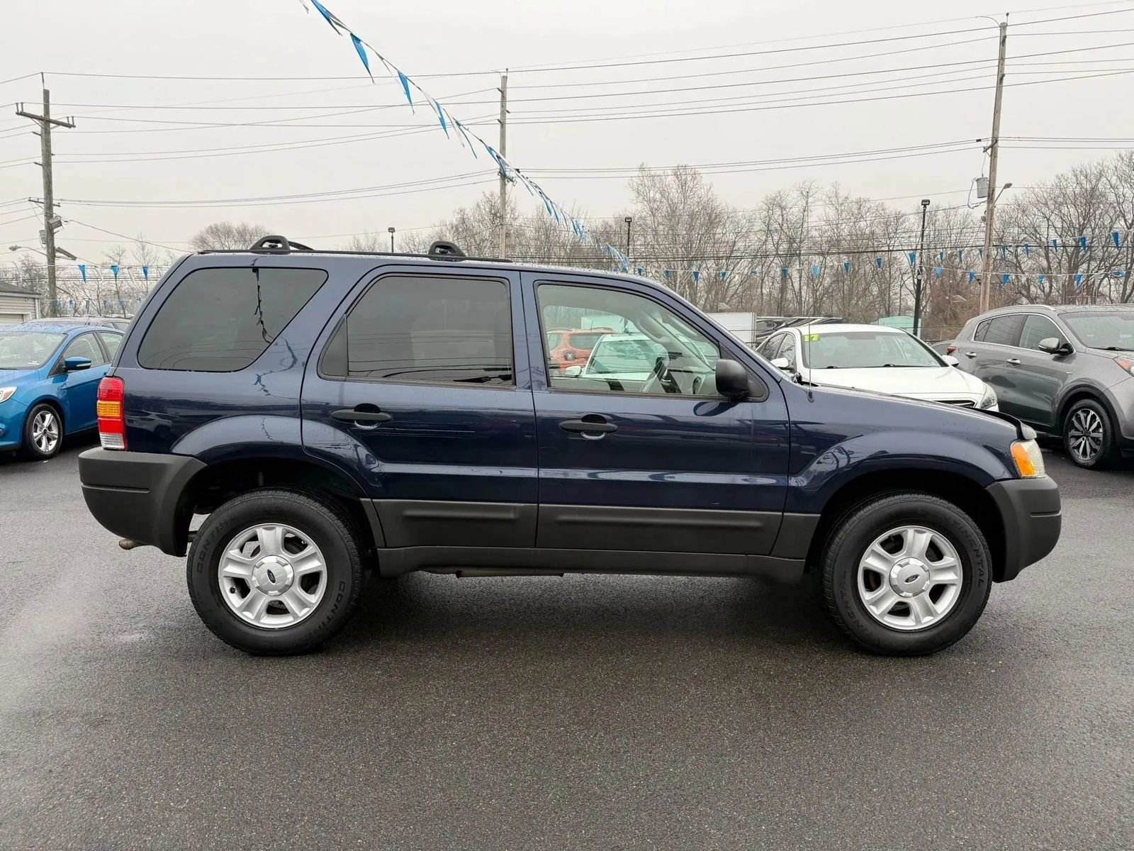 Used 2003 Ford Escape XLT image 9