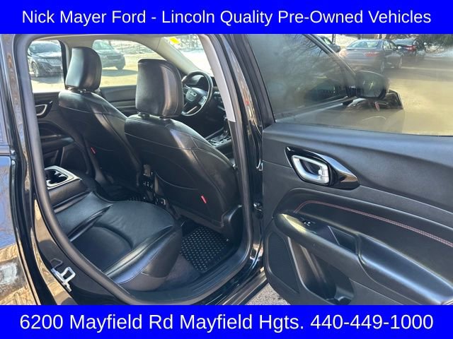 Used 2022 Jeep Compass Trailhawk w/ Trailhawk Elite Group image 11