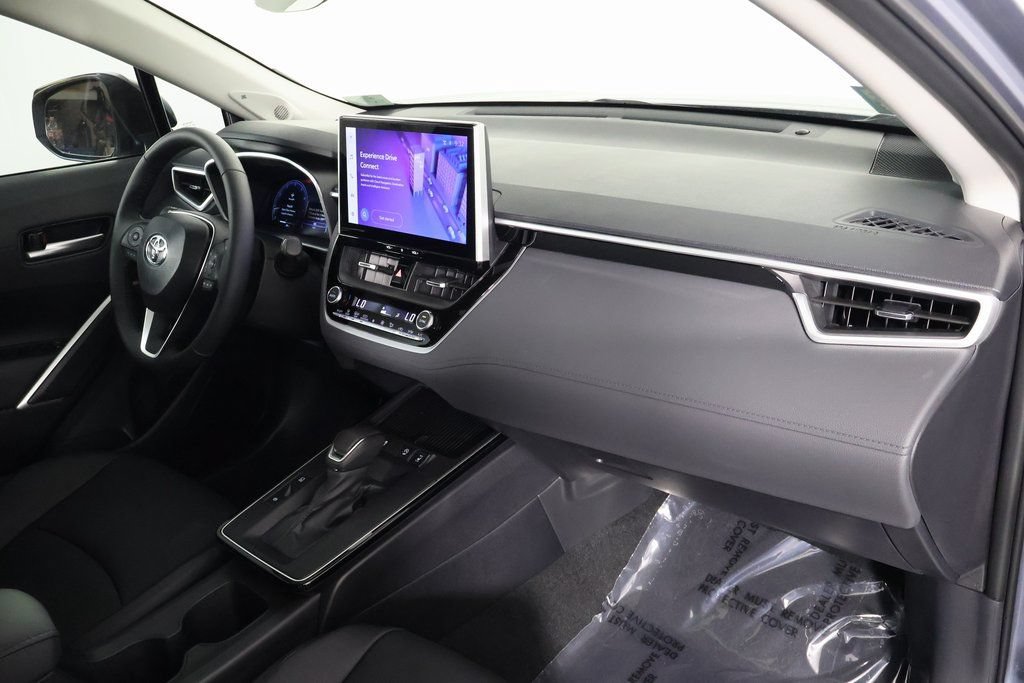 Used 2026 Toyota Corolla Cross XLE w/ Convenience Package AWD/4WD image 9