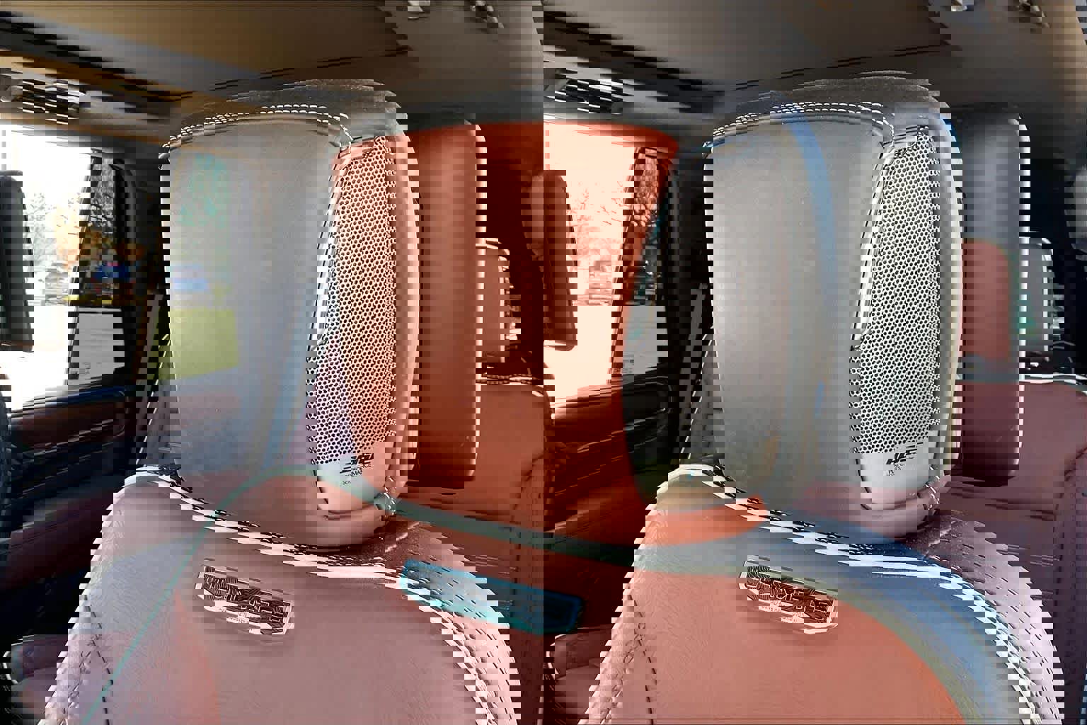 Used 2023 GMC Yukon Denali Ultimate image 34