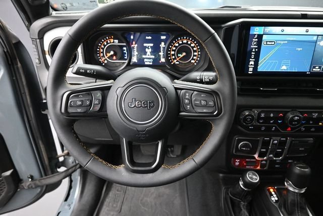 Used 2024 Jeep Gladiator Sport AWD/4WD image 7