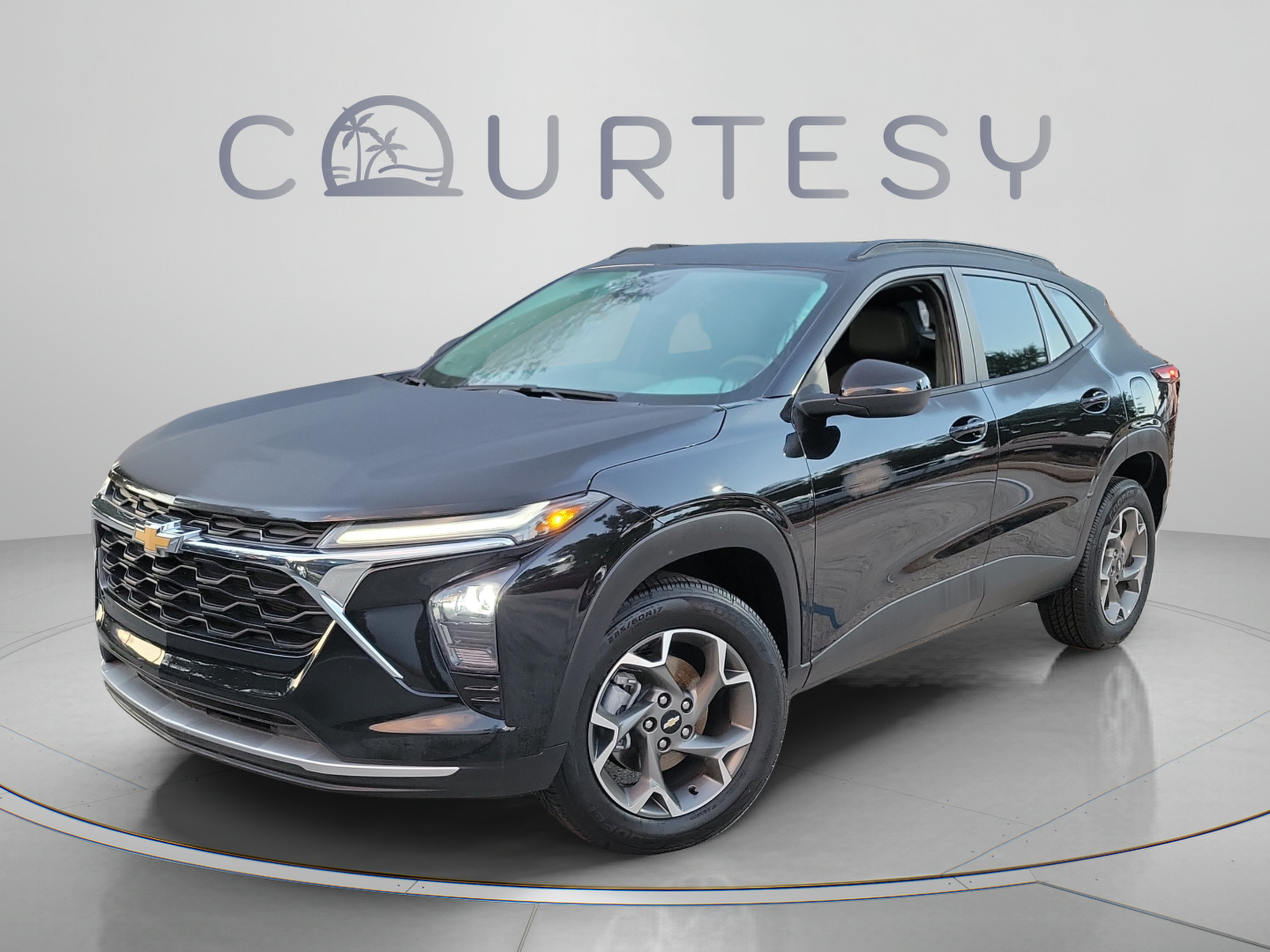 Used 2025 Chevrolet Trax LT