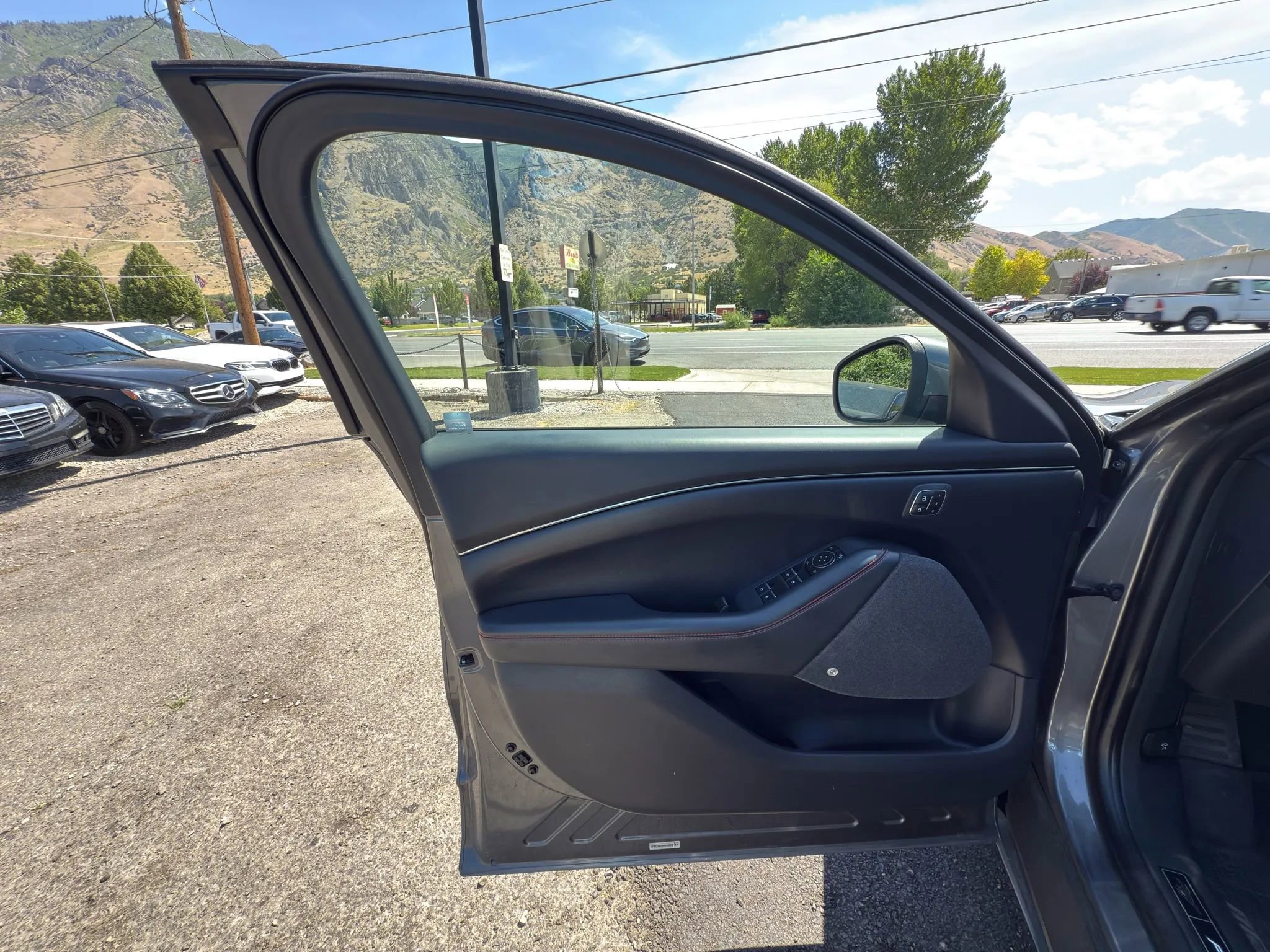 Used 2021 Ford Mustang Mach-E Premium w/ Equipment Group 301A image 16