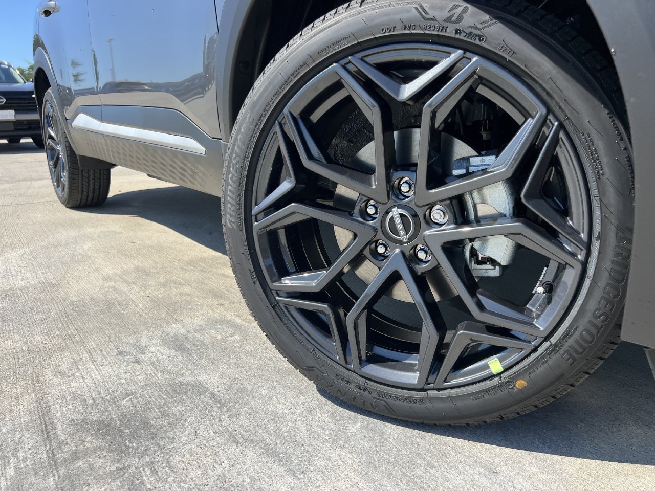 New 2027 Nissan Kicks SR FWD image 6