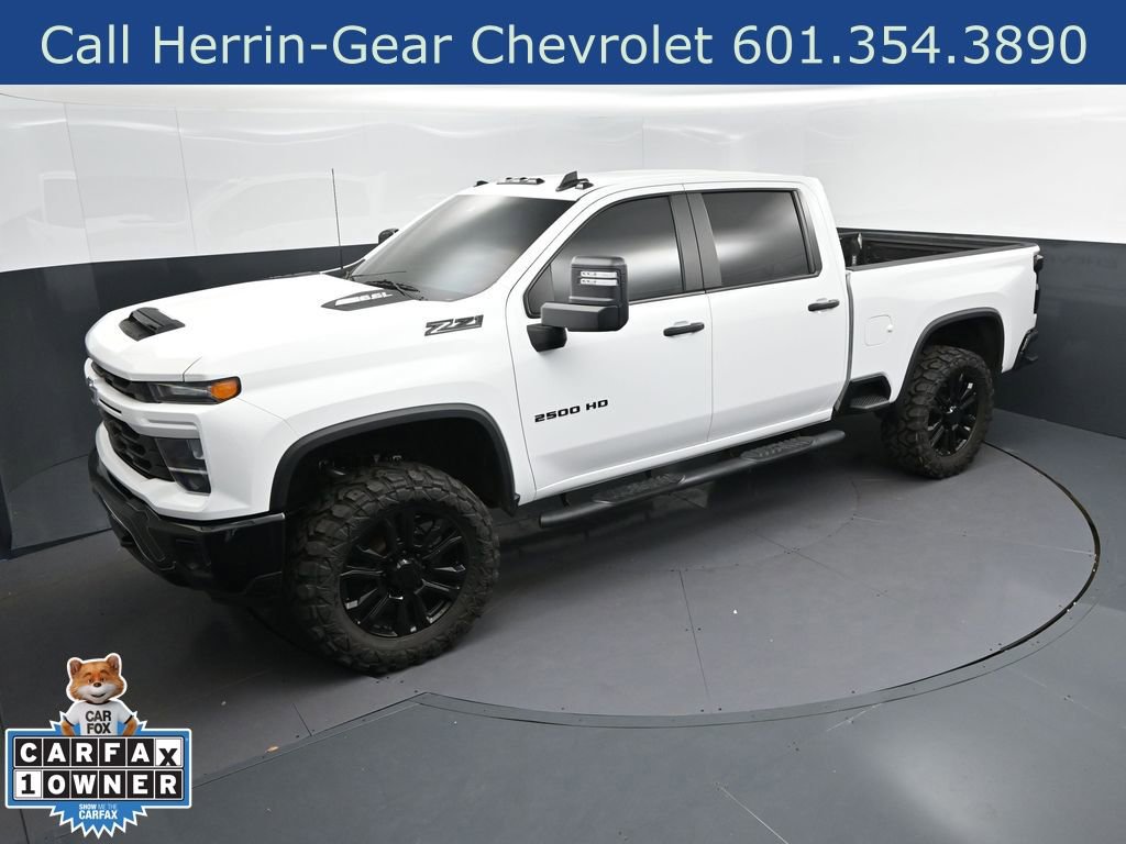 Used 2024 Chevrolet Silverado 2500 Custom w/ Custom Value Package AWD/4WD image 32