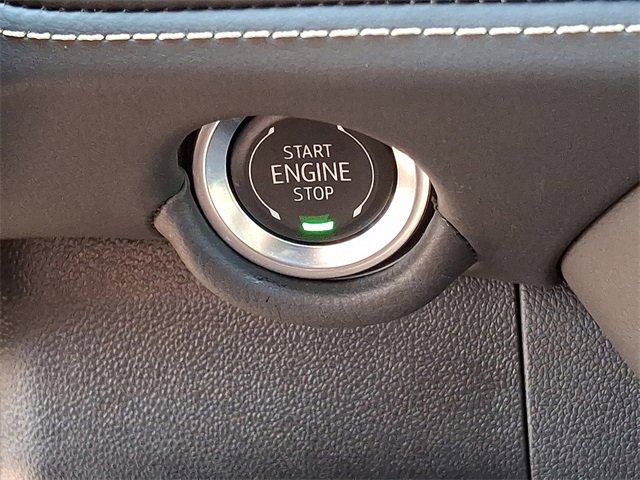 Used 2025 Chevrolet Suburban Premier w/ Sun And Tow Package image 20