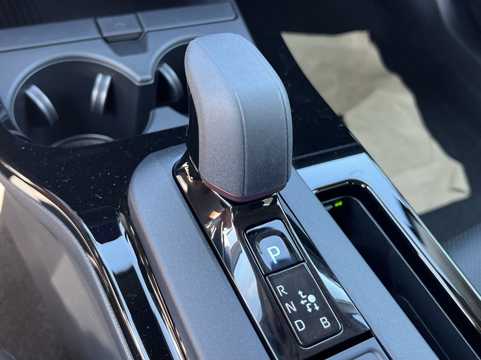 New 2026 Toyota Prius Plug-In Hybrid FWD image 17