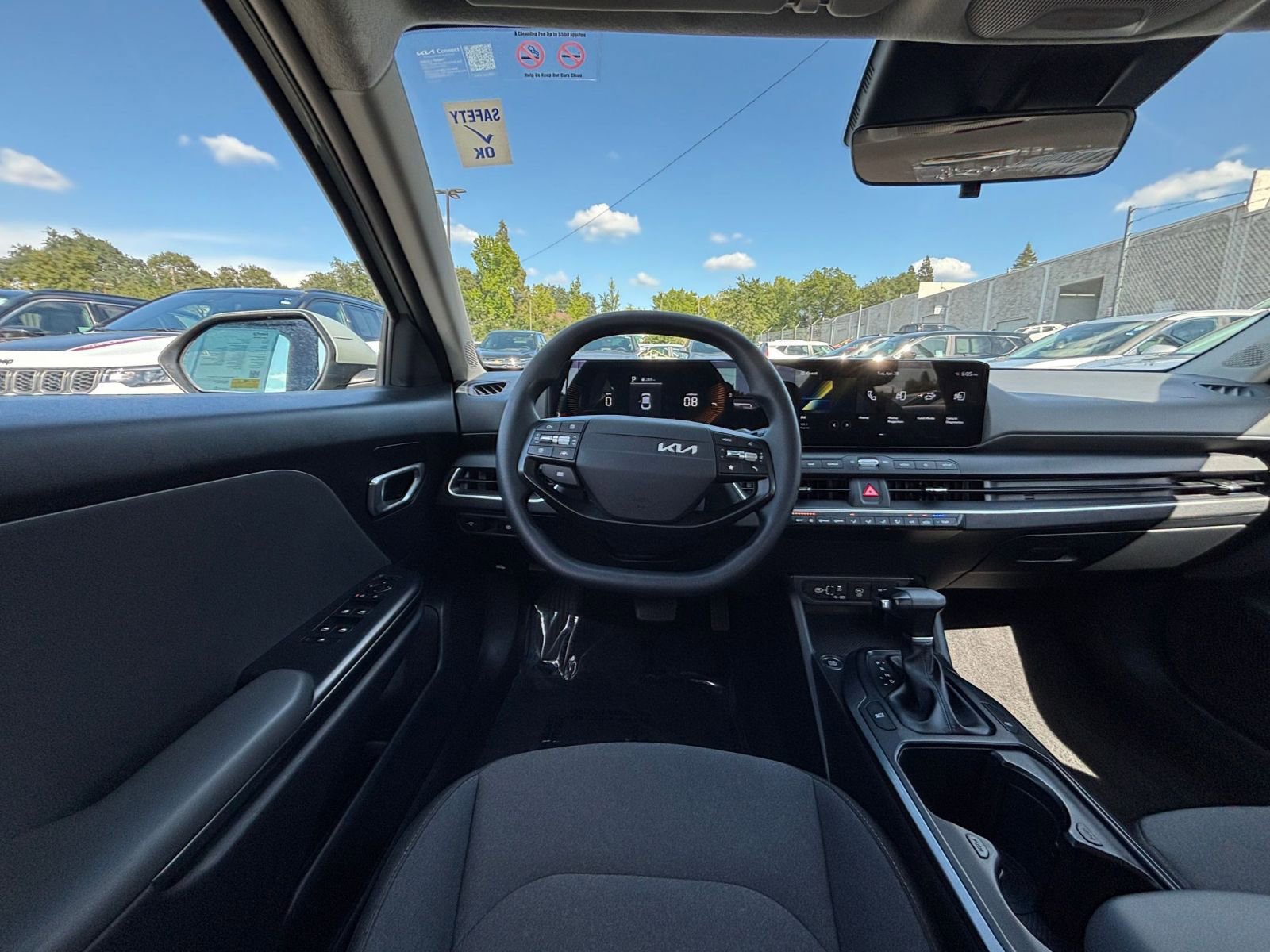 Used 2025 Kia K4 FWD image 33