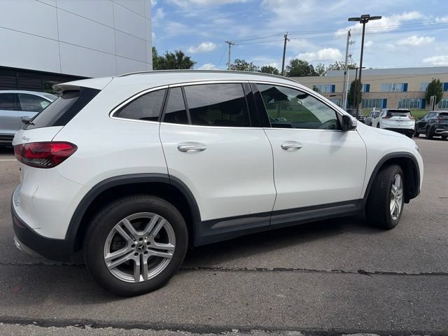 Used 2023 Mercedes-Benz GLA 250 4MATIC image 3