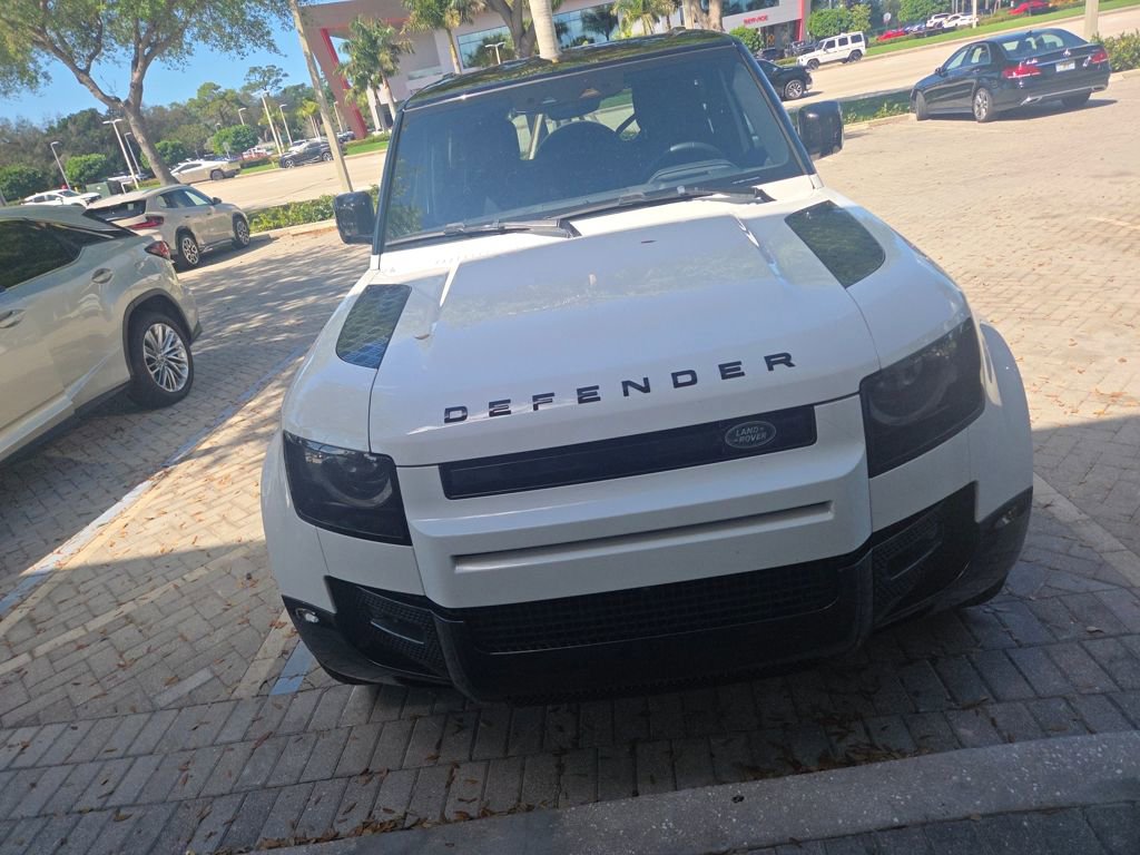 Used 2024 Land Rover Defender 110 X-Dynamic SE image 69