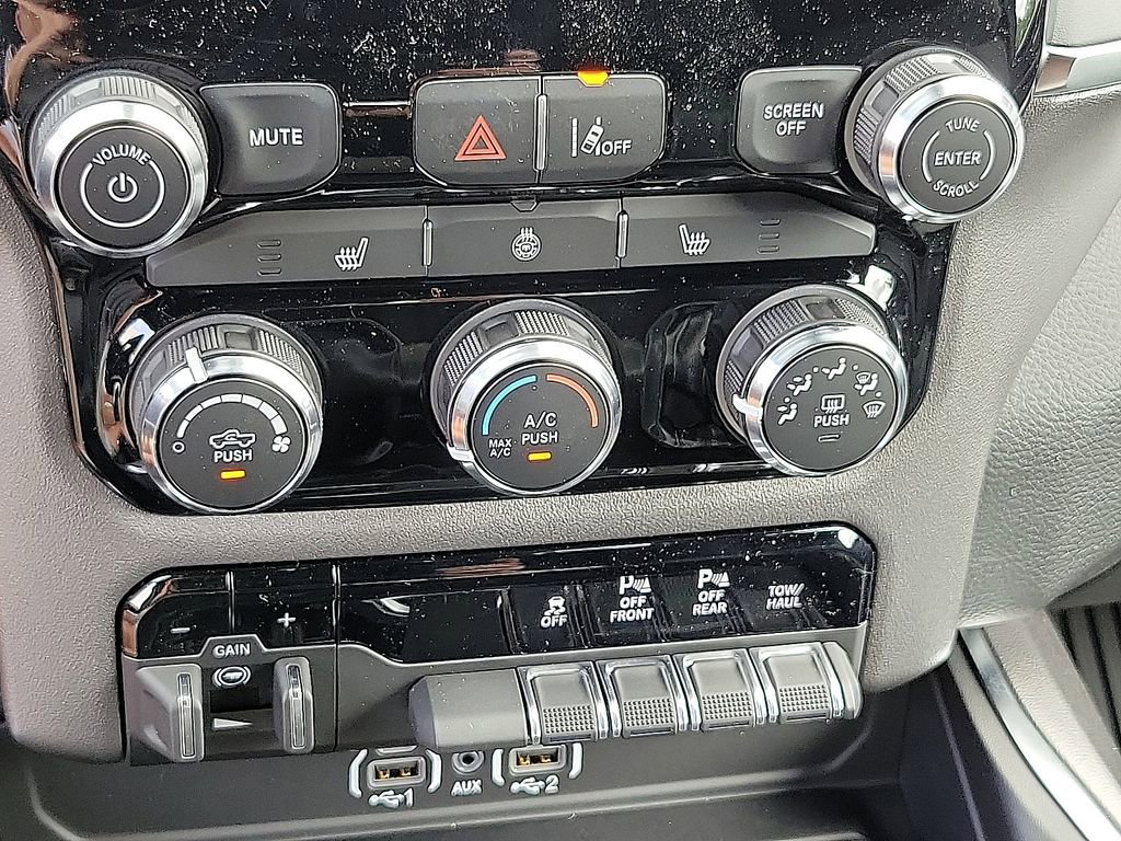 New 2025 RAM 1500 Big Horn image 10