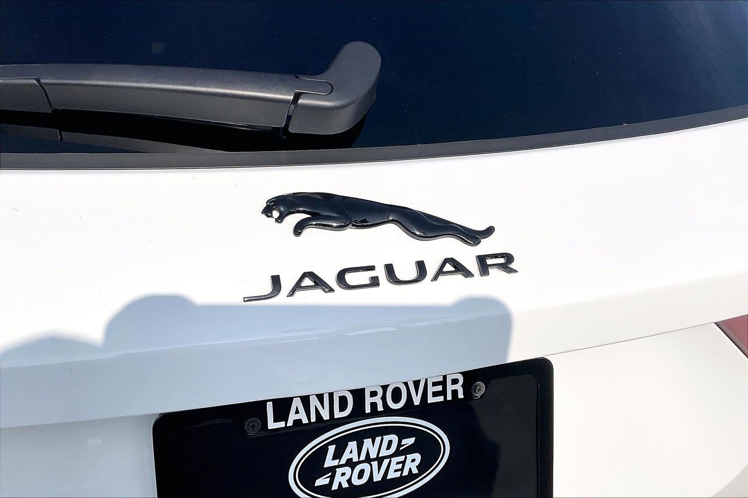 Used 2024 Jaguar F-PACE R-Dynamic S image 30