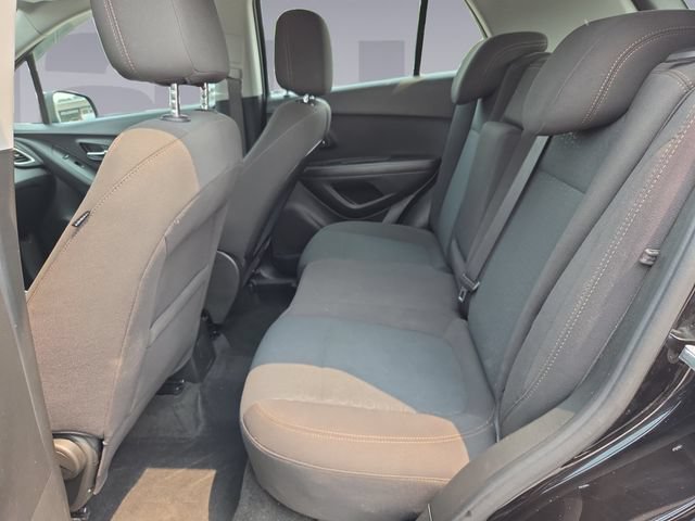 Used 2020 Chevrolet Trax LS w/ LPO, Protection Package AWD/4WD image 16