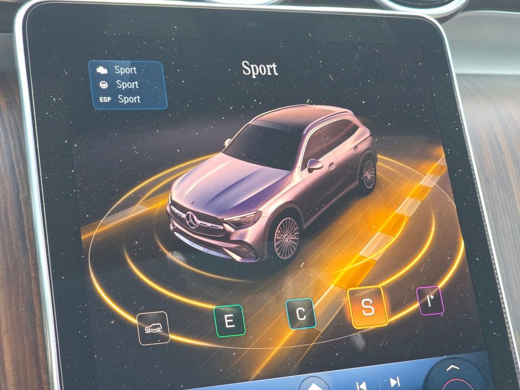 Certified 2026 Mercedes-Benz GLC 300 4MATIC image 33