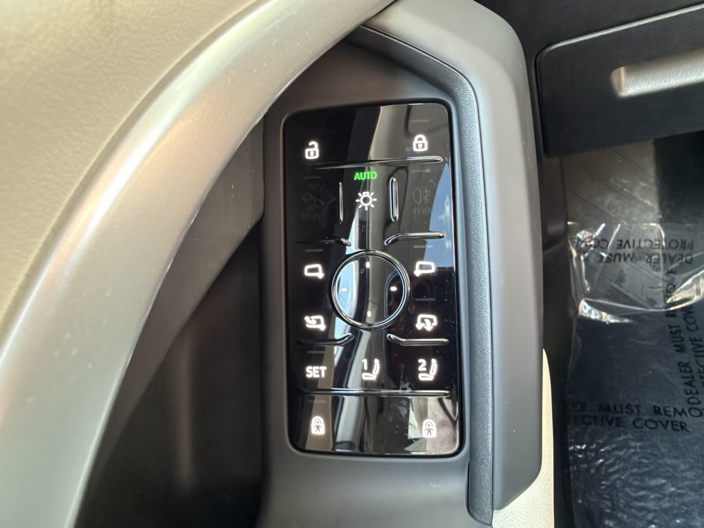 Used 2025 Audi Q5 Premium AWD/4WD image 32