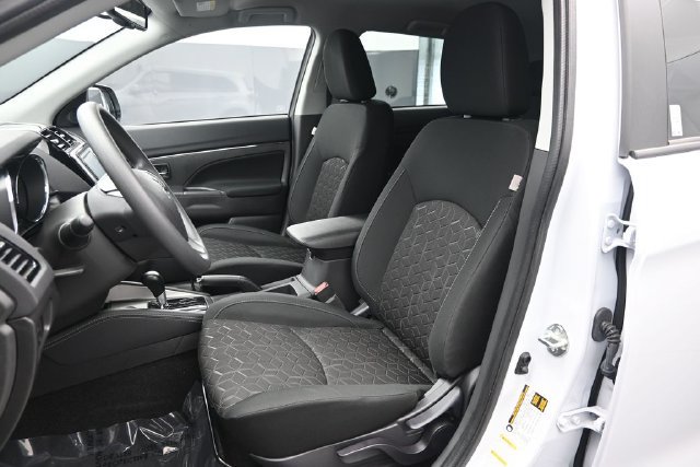 New 2027 Mitsubishi Outlander Sport ES FWD image 5