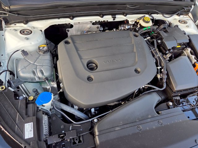 New 2026 Volvo XC40 B5 Plus w/ Protection Package Premier AWD/4WD image 20