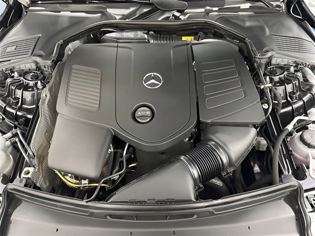 Used 2025 Mercedes-Benz C 300 4MATIC Sedan image 10
