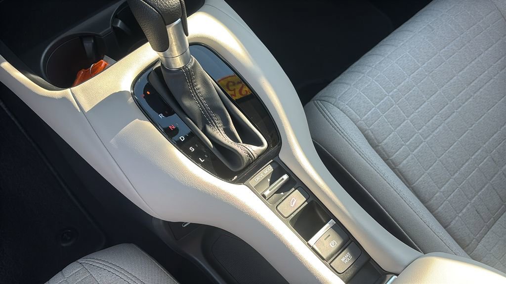 Used 2025 Honda HR-V LX image 22