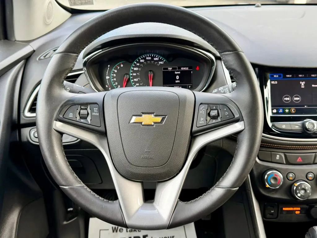 Used 2018 Chevrolet Trax LT w/ LT Convenience Package image 18