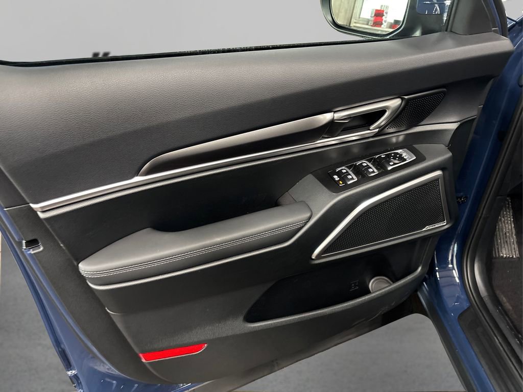 New 2025 Kia Telluride S image 24