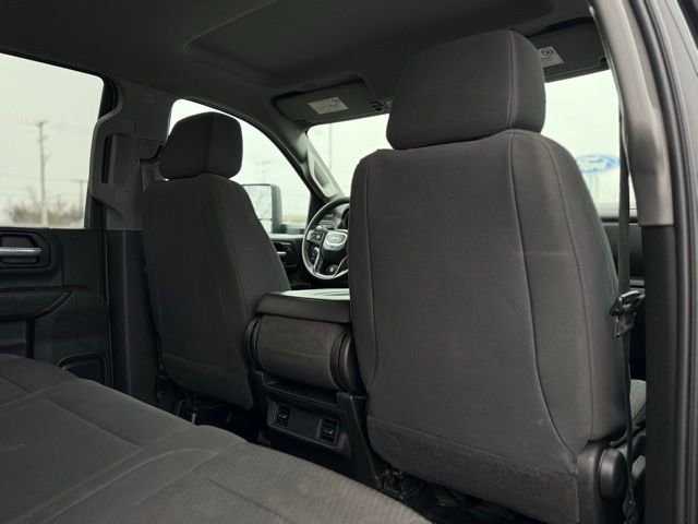 Used 2021 GMC Sierra 2500 4x4 Crew Cab w/ Gooseneck/5TH Wheel Package image 16