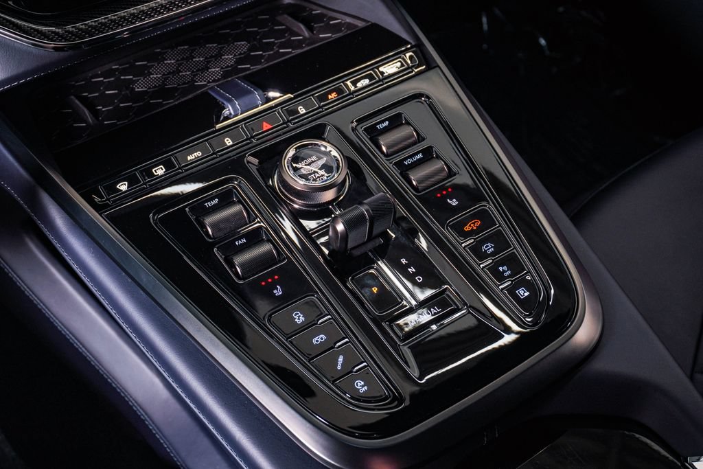 Used 2026 Aston Martin DBX S AWD/4WD image 30