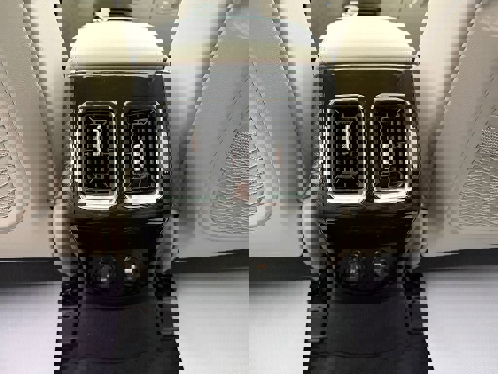 Used 2022 Kia Sorento SX image 21