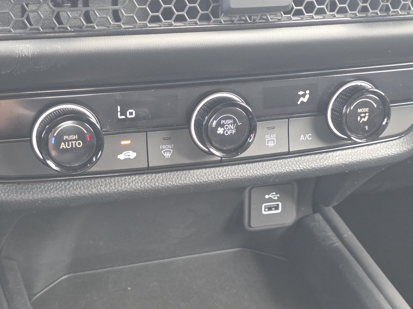 Certified 2024 Honda HR-V LX image 9