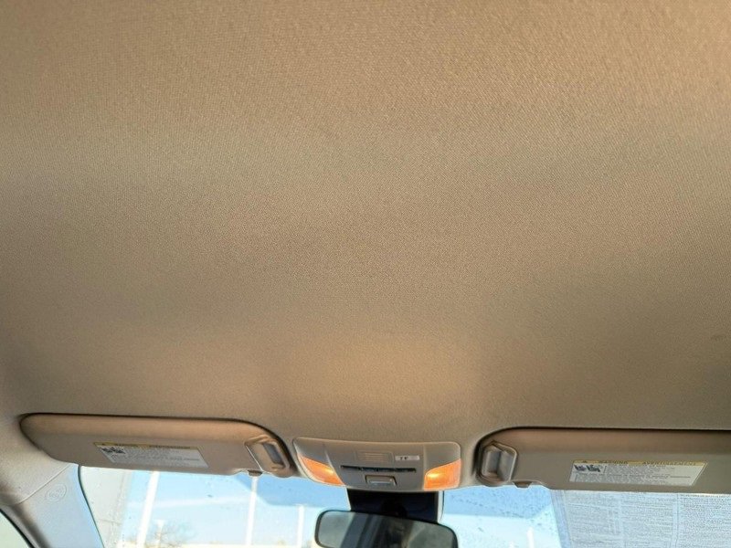 Used 2021 Toyota Corolla LE w/ Carpet Mat Package (TMS) image 15