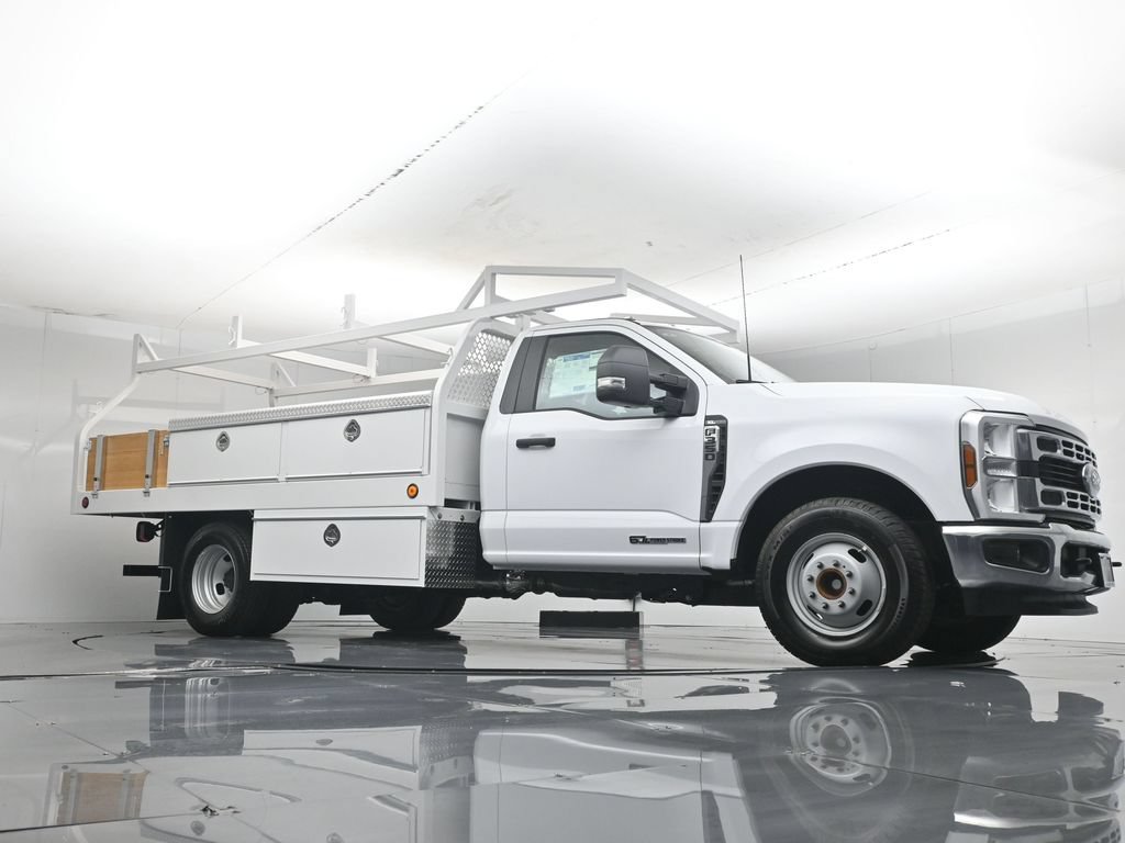 New 2026 Ford F350 XL w/ XL Chrome Package RWD image 3