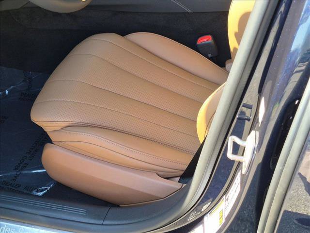 New 2027 Mercedes-Benz E 450 4MATIC Sedan image 4