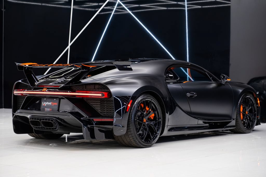 Used 2023 Bugatti Chiron Pur Sport AWD/4WD image 14