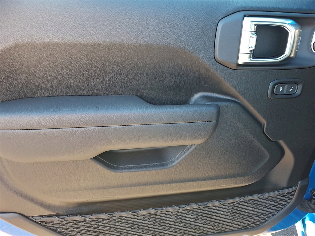 New 2026 Jeep Wrangler Sport S image 8