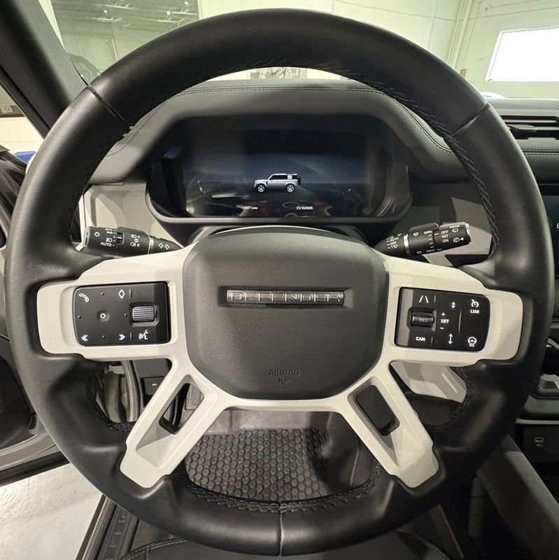 Used 2024 Land Rover Defender 110 S image 12