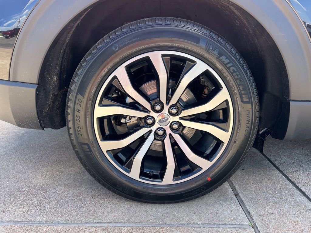 New 2026 Ford Explorer ST-Line image 8
