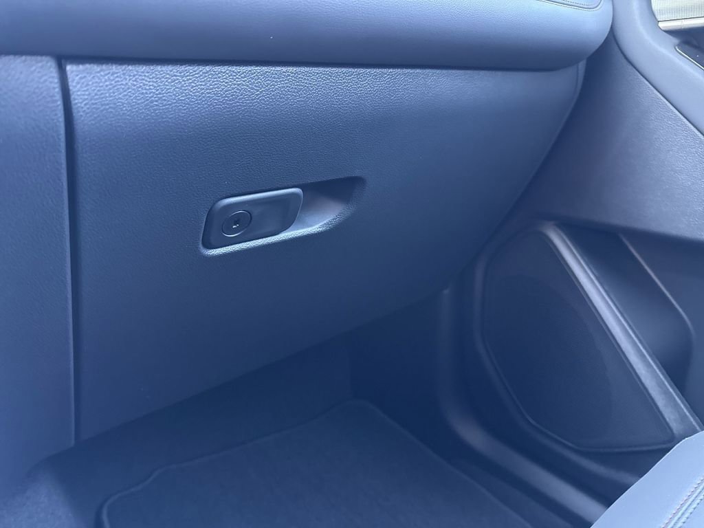 New 2026 Ford Explorer Active w/ Active Comfort Package AWD/4WD image 42