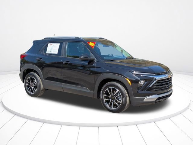 Used 2025 Chevrolet TrailBlazer LT FWD video 2
